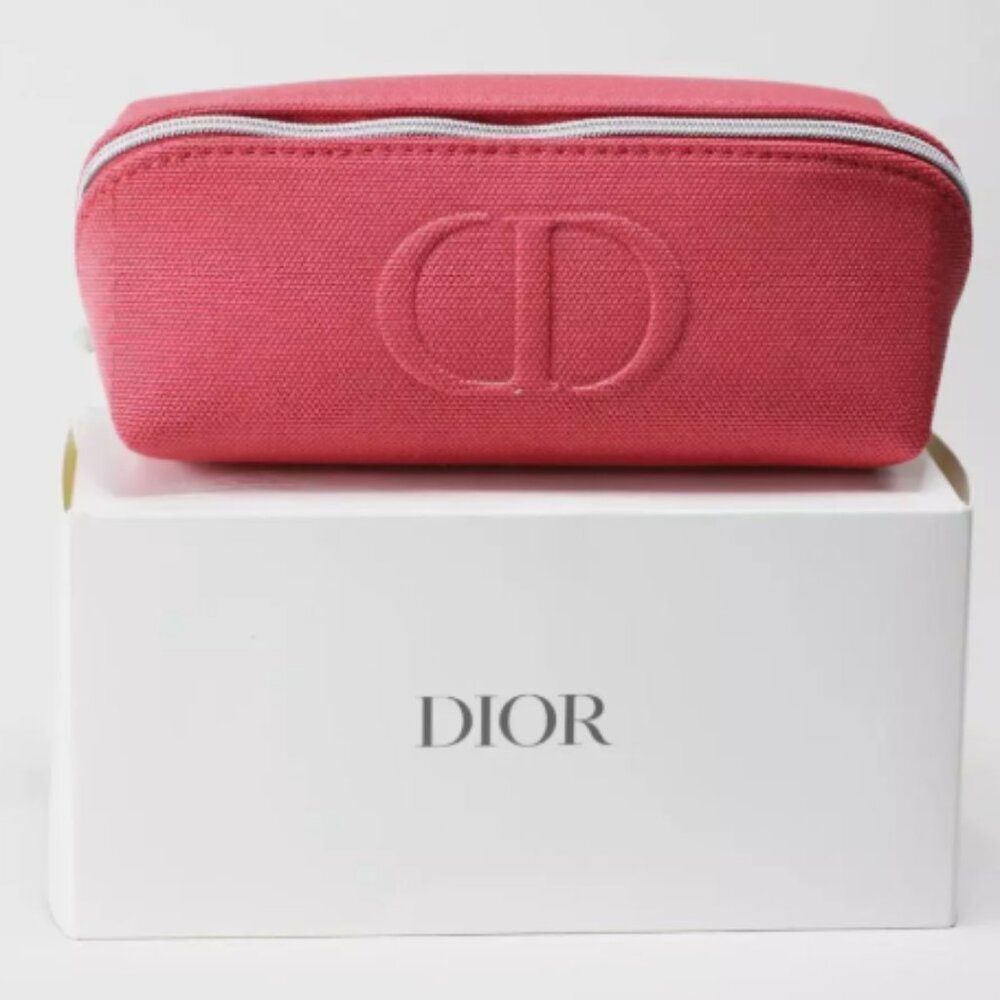 Low start DIOR Brand New Beaute Pouch